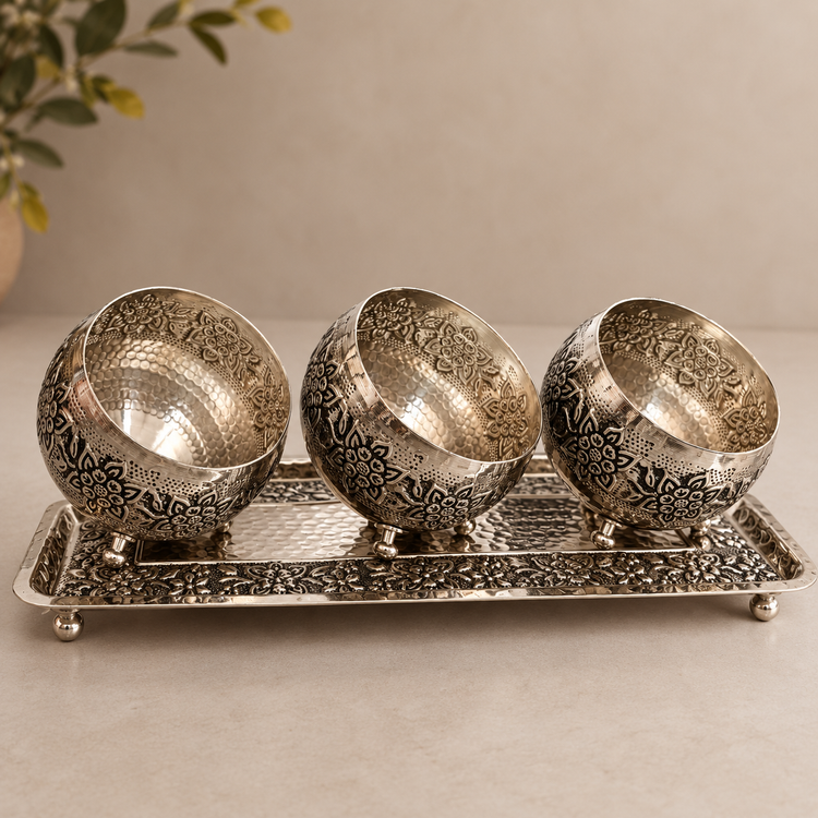اردوخوری گوی گلدار همراه با رولت خوری گلبرگ