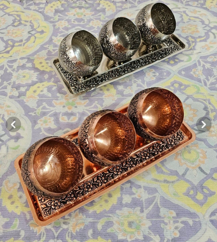 اردوخوری گوی گلدار همراه با رولت خوری گلبرگ